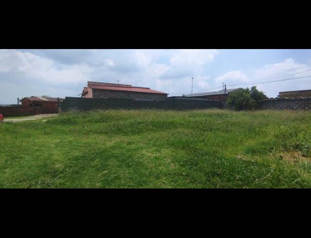 2 BEDROOM HOUSE FOR SALE IN DAVEYTON CENTRAL